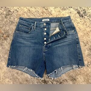 Good American Indigo Denim Cutoff Shorts—Size 27 (4)
